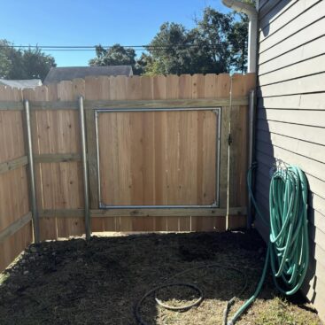 Cedar Wood Fence Install