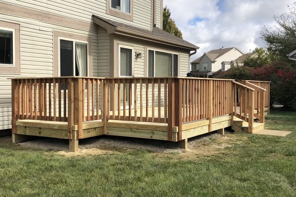 custom-wooden-deck-with-cedar-rail-in-westerville-oh